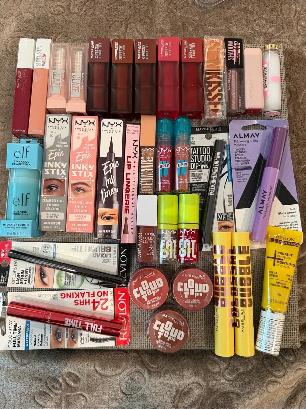 Assorted Women's Makeup Set - Lipsticks, Mascaras, Primers (Multiple Shades)